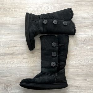 Black ugg boots size 9